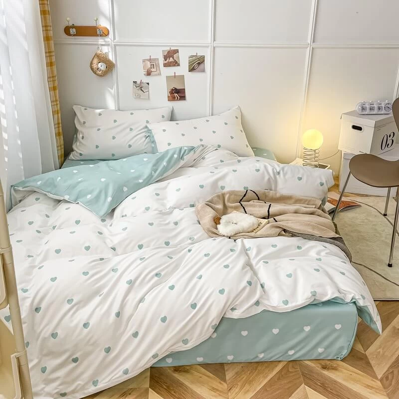 Love Hearts Bedding Set - Image 13