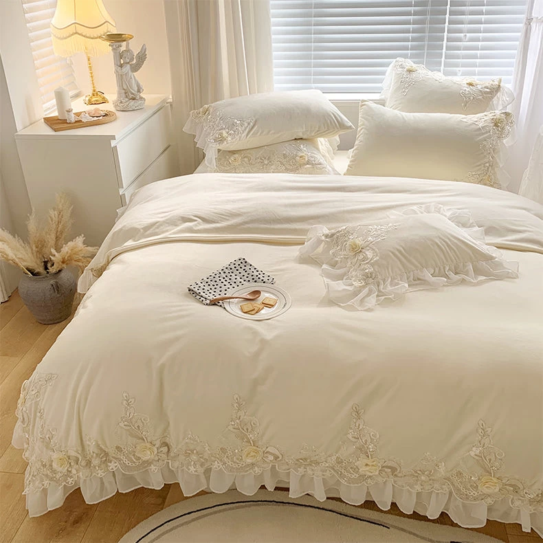 French-style Princess Floral Embroidery Milk Velvet Lace Bedding Set With Lace Trim - Image 15