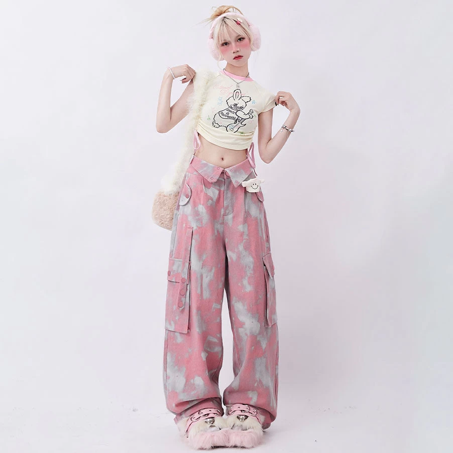 High-waisted Pink Camo Cargo Pants - Image 3