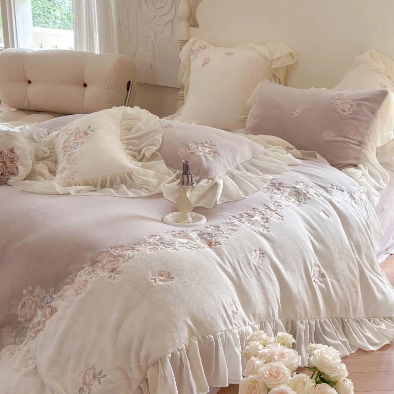 Princess-style Milk Velvet Duvet Cover Set With Lace Trim - Image 8