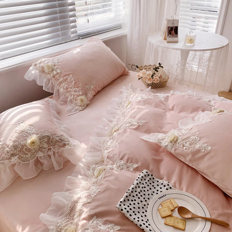 French-style Princess Floral Embroidery Milk Velvet Lace Bedding Set With Lace Trim - Image 8