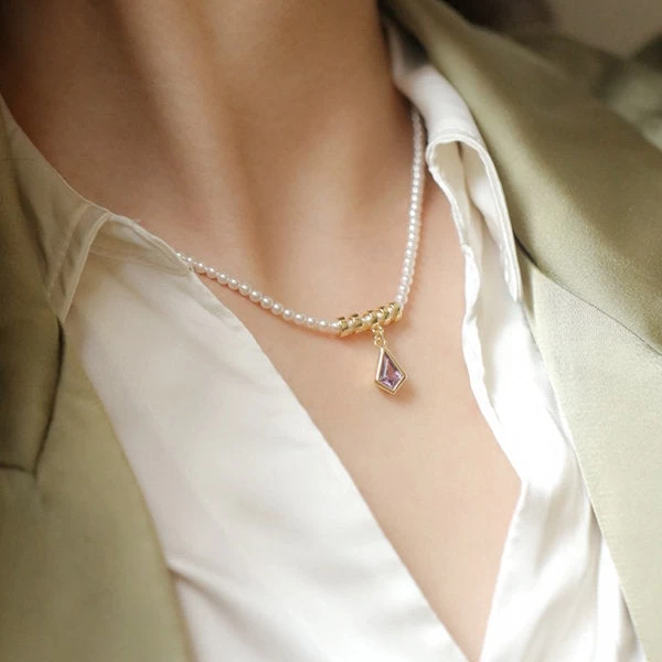 Amethyst And Pearl Necklace - Image 3