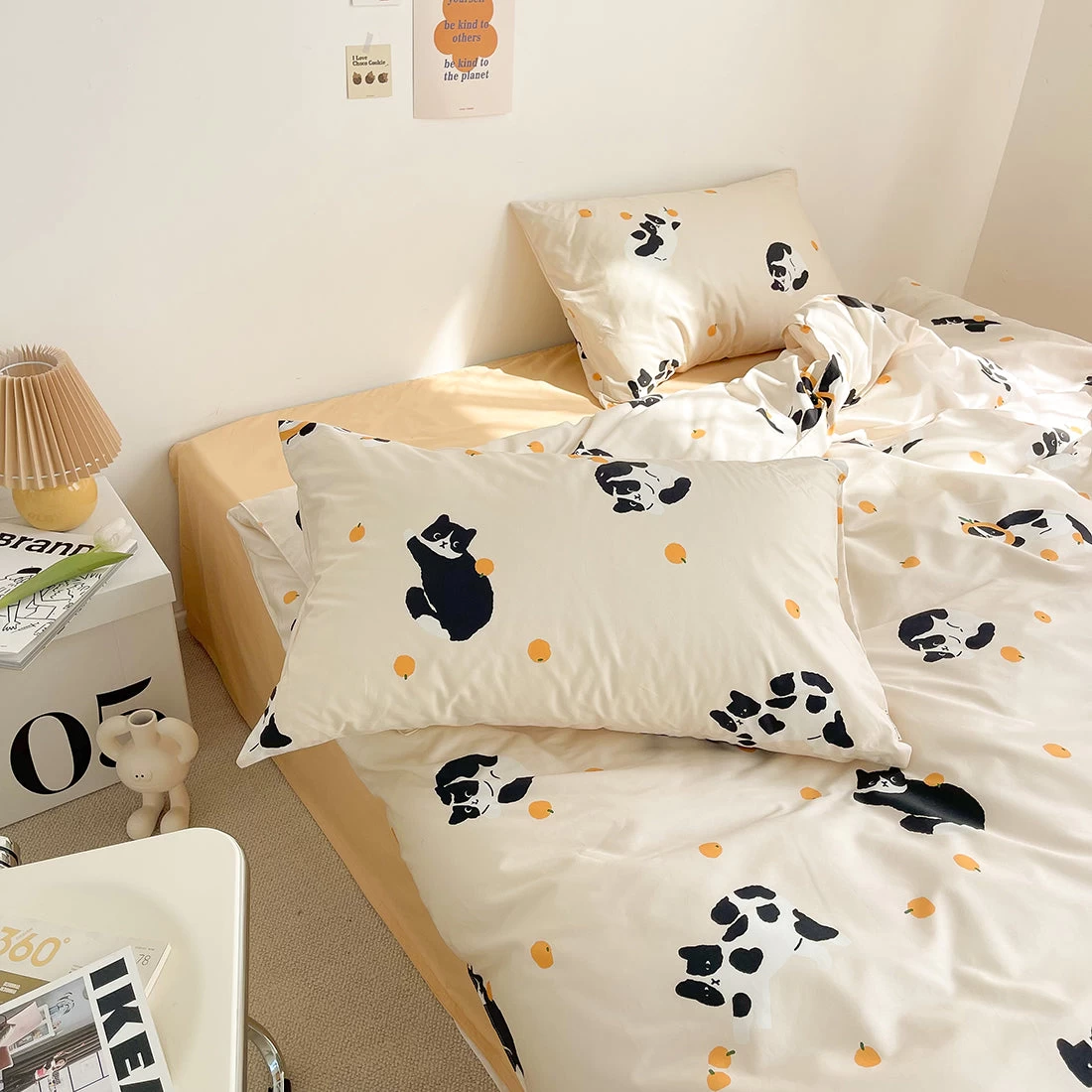 Funny Cat And Orange Print Bedding Set - Image 4